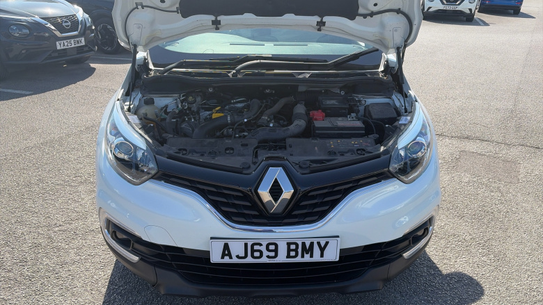 Renault Captur 0.9 TCE 90 Iconic 5dr Petrol Hatchback